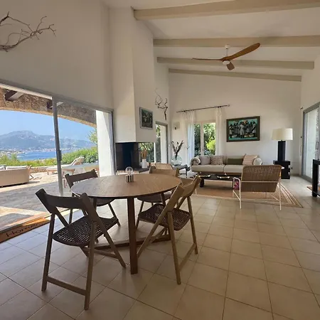 Marine De Davia Sea Access Away Swimming Pool Corbara