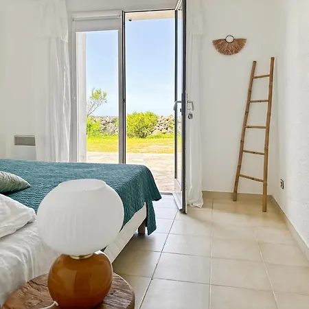 Marine De Davia Sea Access Away Swimming Pool Villa