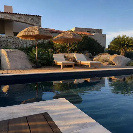 Marine De Davia Sea Access Away Swimming Pool
